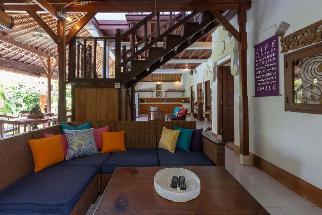 Villa Poppy Seminyak  Seminyak (Bali)